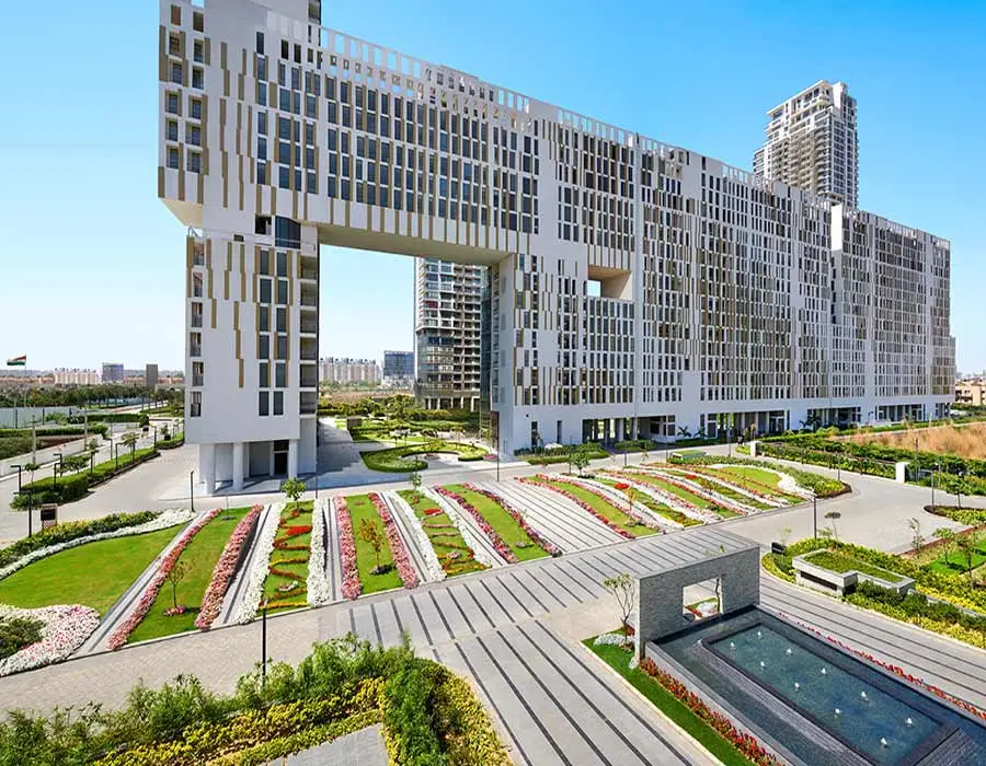 Luxury Downtown Apartment